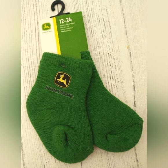 FREE with Purchase John Deere Baby Booties Socks 12-24 months New - Picture 2 of 5